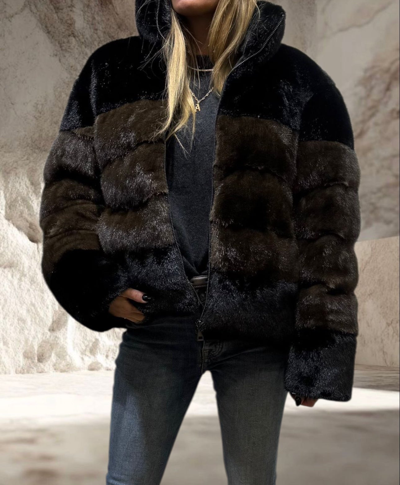 FOURRURE VEGAN NOIR ET MARRON